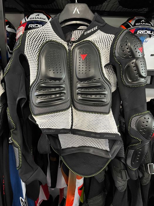 Мото ризница-протектор DAINESE ULTMATE GUARD XXL-58,като нова