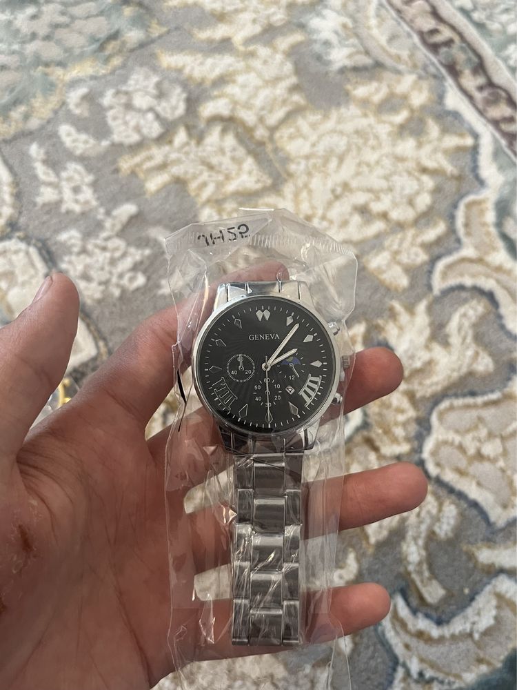 часы GENEVA 10 штук