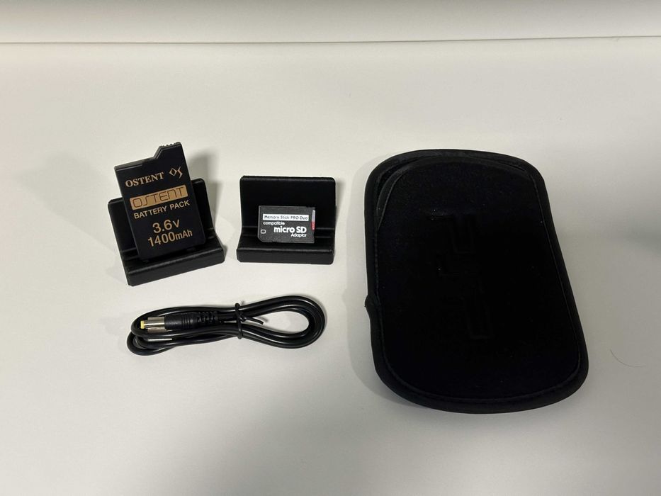 Sony PSP 2000 Deep Red Modata (plus accesorii)