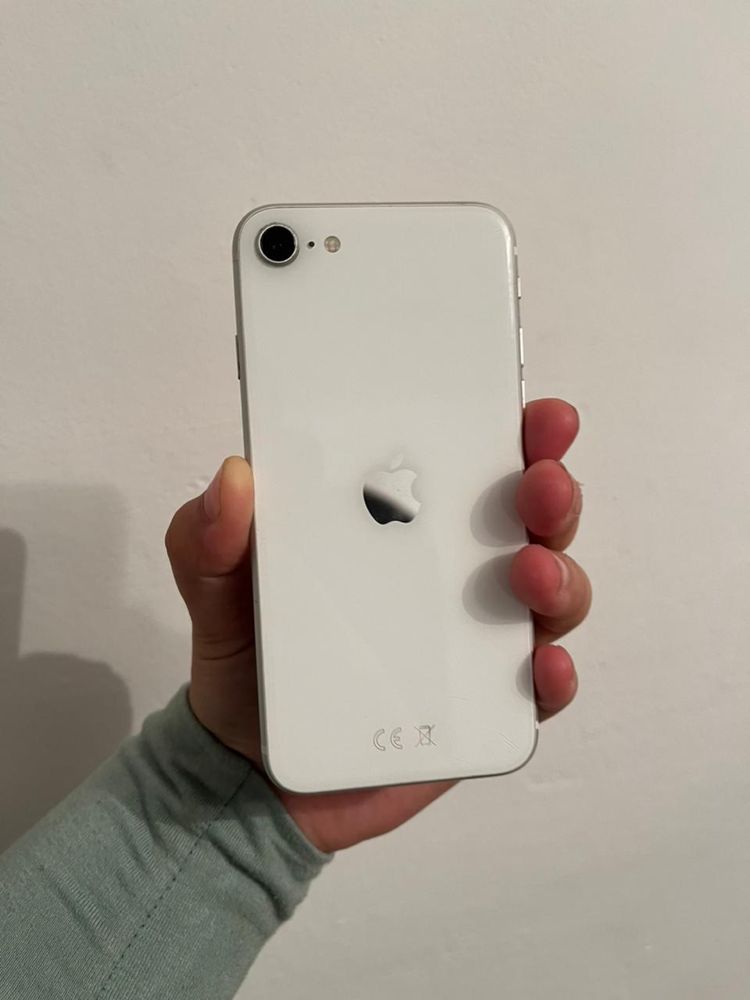 Iphone SE 2020 срочно