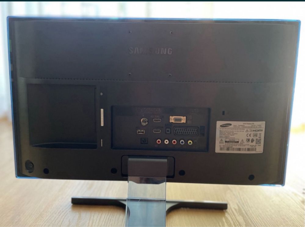 Samsung T24E390EW Телевизор+Монитор
