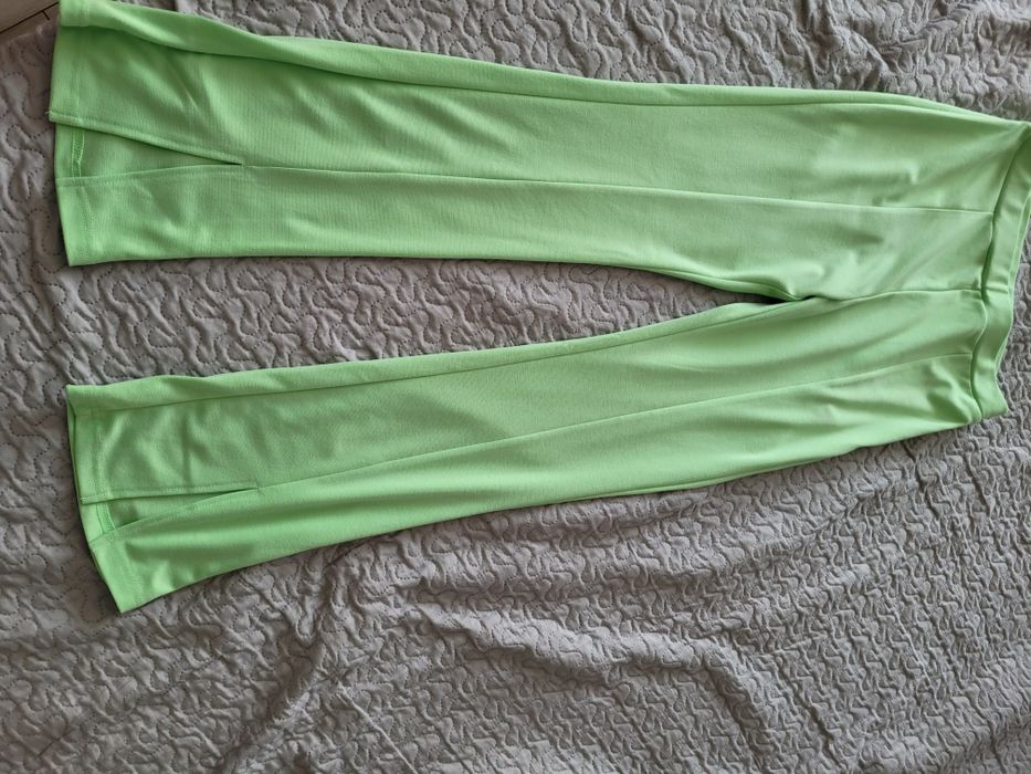 Pantaloni elastici Asos marime M