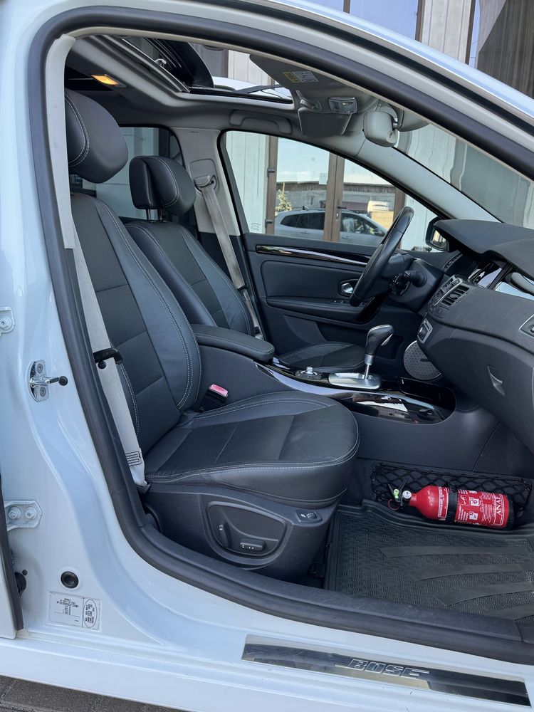 Renault Laguna 3 2.0dci 175CP Automat -2015 4Control Bose