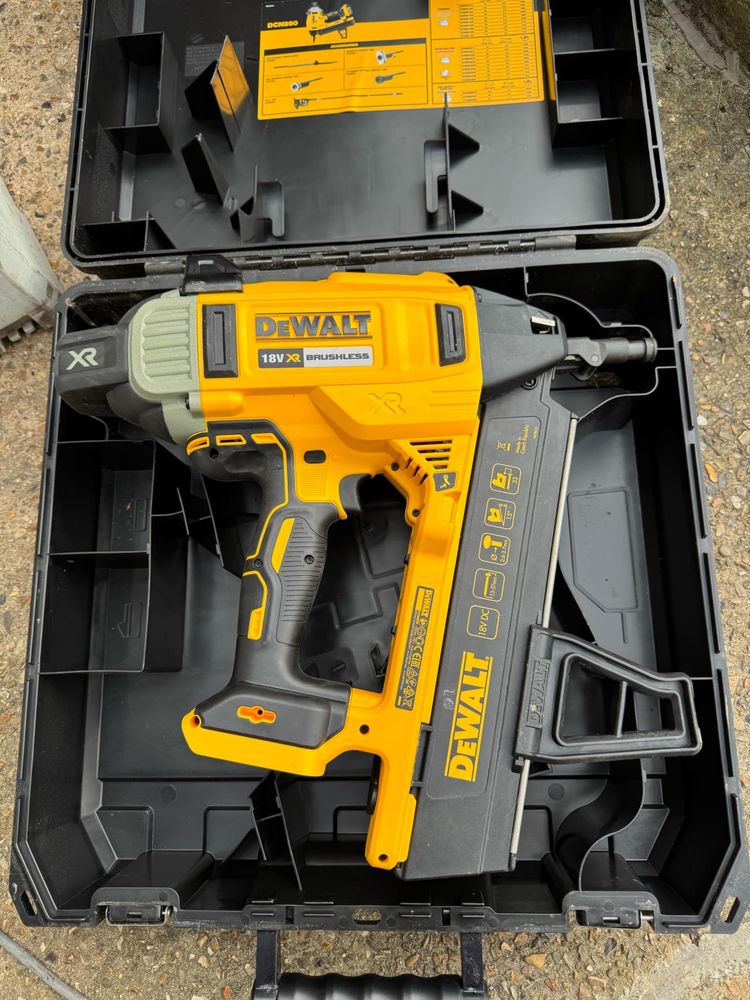 DeWALT DCN890/ акумулаторен такер за бетон/ с куфар