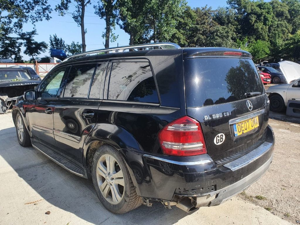 Aripa stanga dreapta spate soft close portbagaj fete usi Mercedes GL x164 motor 3.0cdi dezmembrez