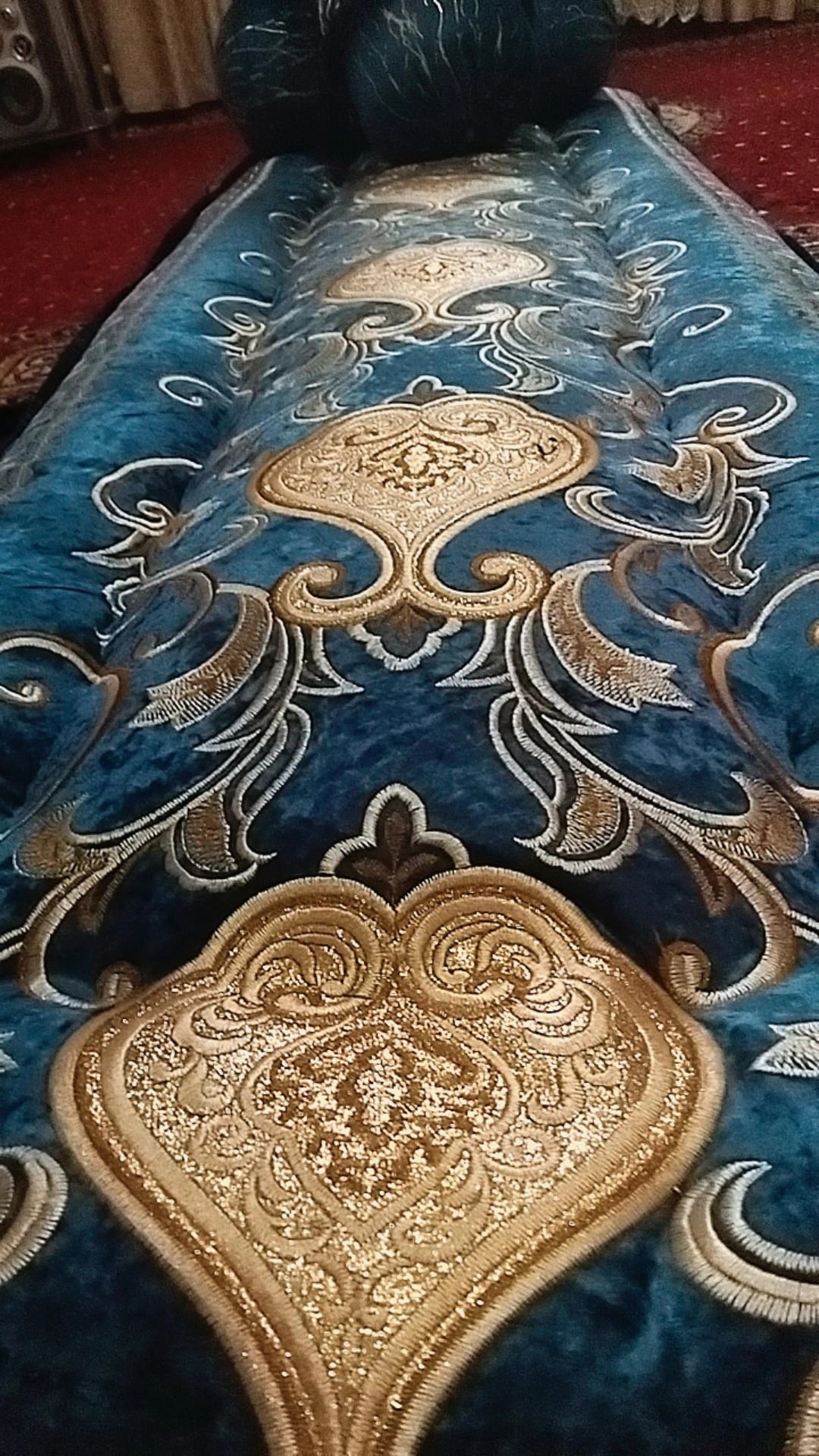 Hozir urf bo'lgan materialdan ko'rpachalar