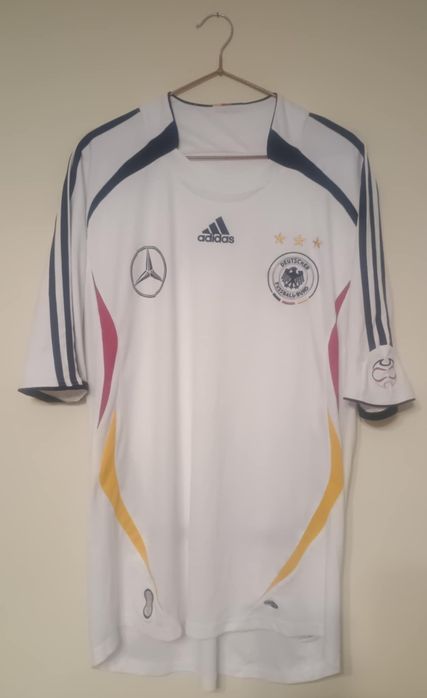 Оригинални футболни фланелки големи размери