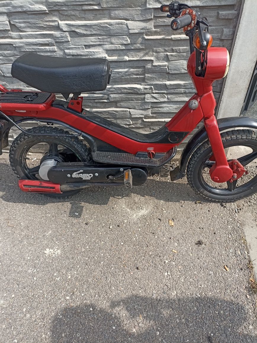 Vând moped Piaggio grillo in stare buna se funcționare