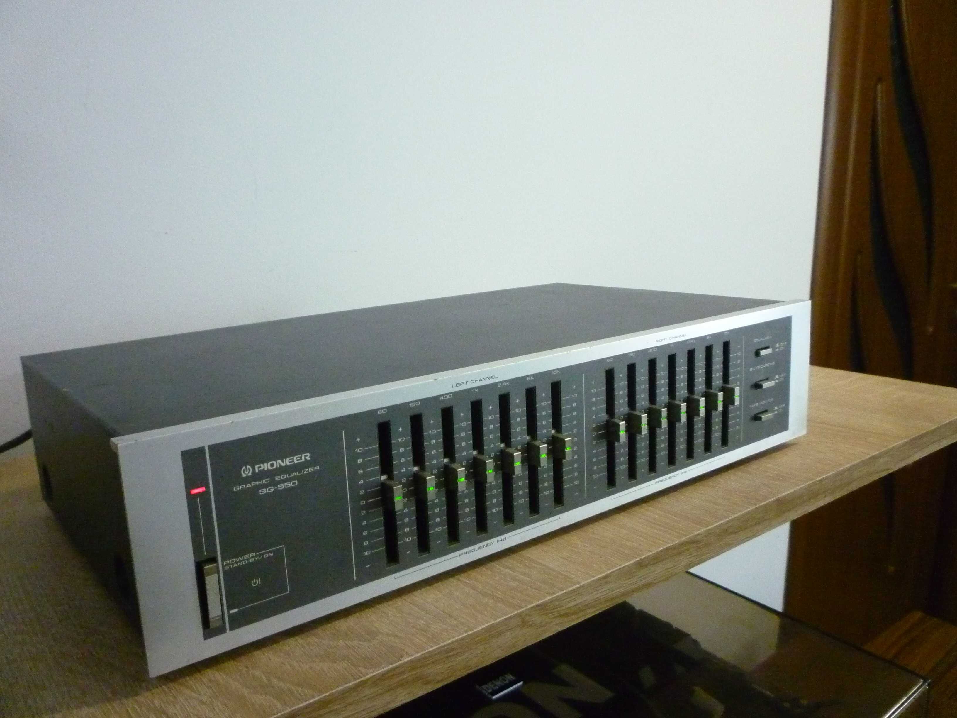 egalizator  grafic pioneer  sg-550