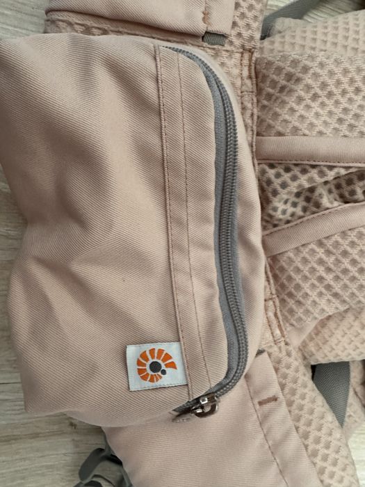 Продам Эргорюкзак Ergobaby omni breeze