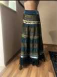Fusta deosebita , turquoise, nr 38, matase , catifea, danta