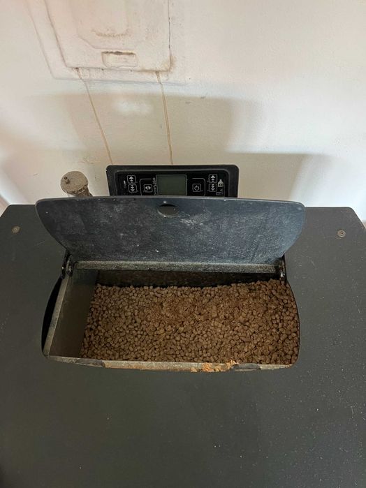 Пелетна камина Burnit Comfort PM15Kw, с водна риза