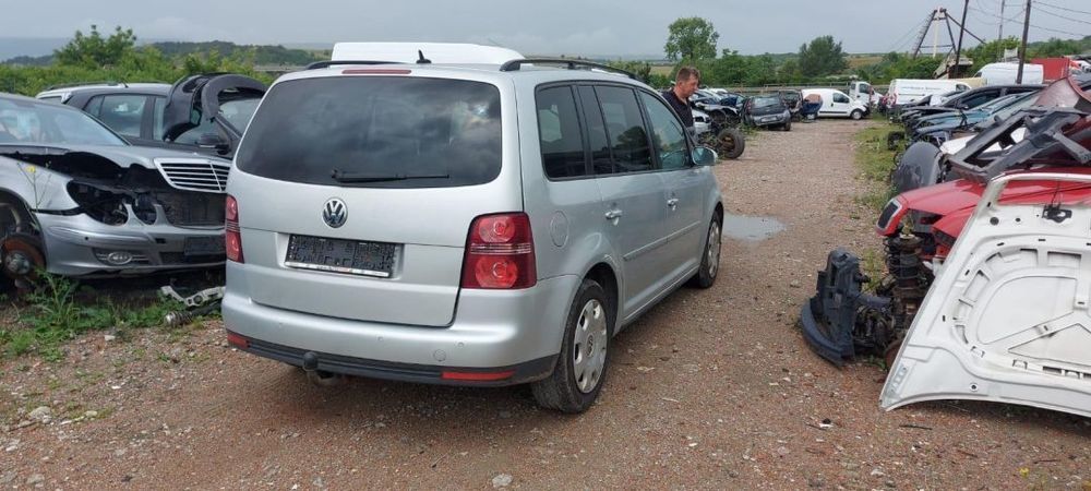 Dezmembrez Volkswagen Touran DSG 2008 1.9tdi BLS