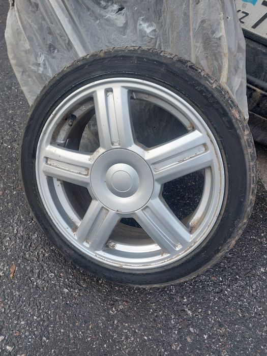 Продам комплект торусы на 16 с резиной