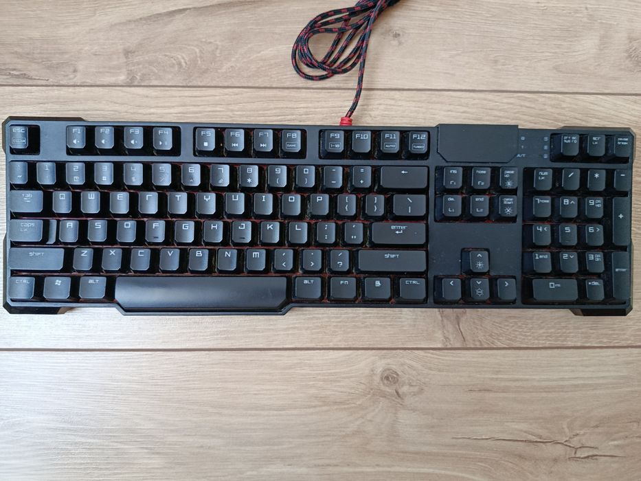 Продам клавиатуру