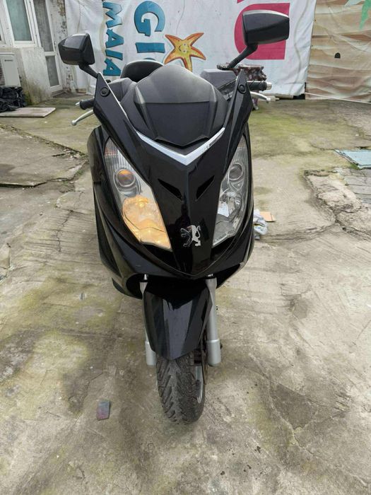 Vand sau schimb peugeot satelit