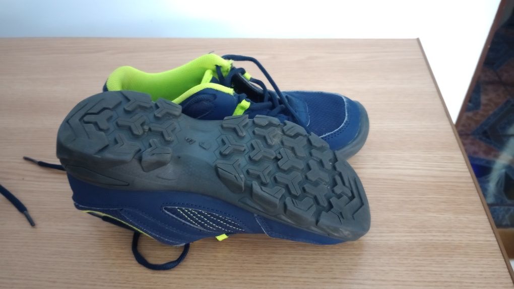 Pantofi sport Decathlon