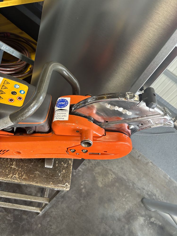 Husqvarna k 1260 taiat sina cale ferata