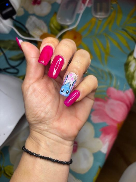 Маникюр на Най-ниски цени.