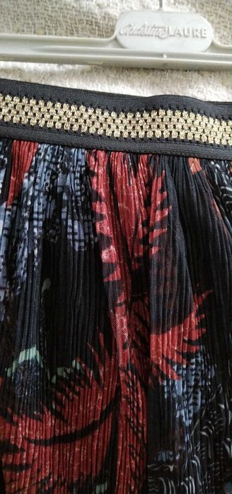 Пола DESIGUAL р-р XL нова
