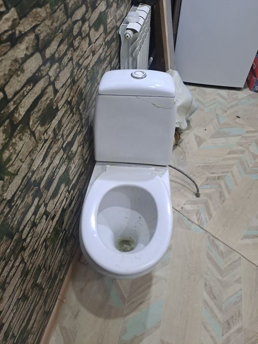 Сантехника унитаз