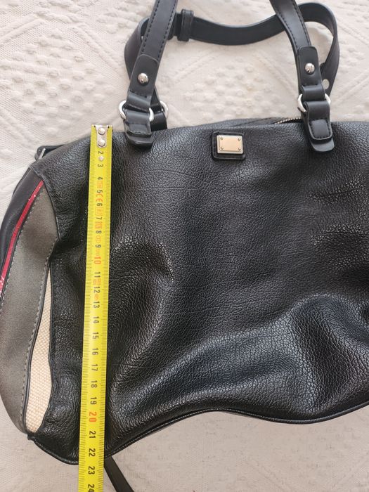 Дамска чанта запазена