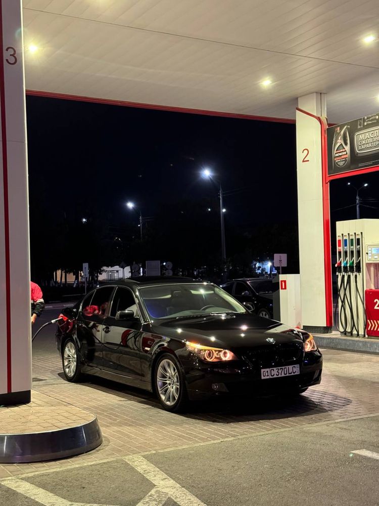 Bmw e60  sotiladi holati idiyal motor 3/