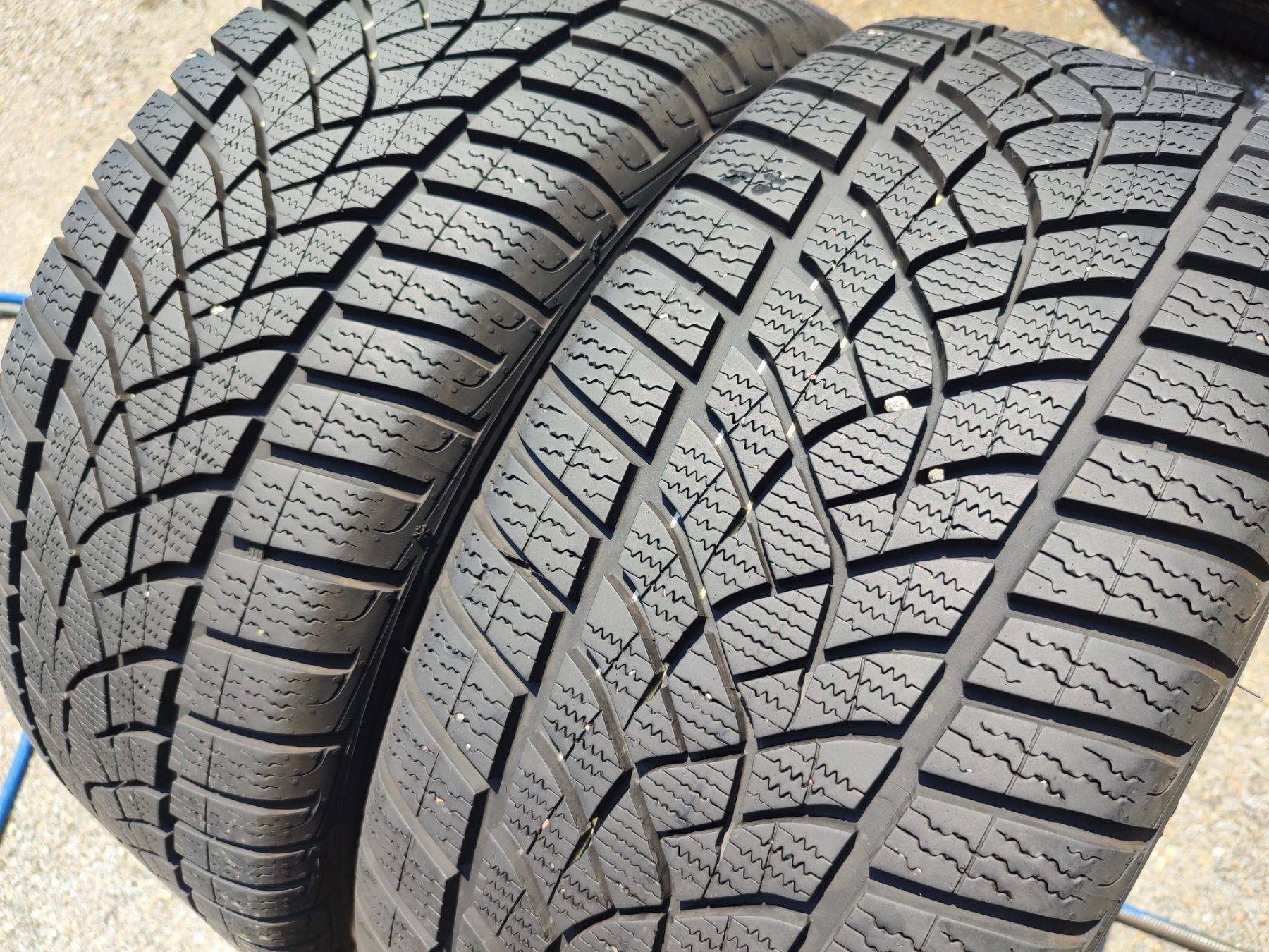 245/40/18" 2бр Good year ultra grip performance,dot2031,7mm
