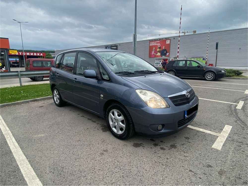 Toyota Corolla Verso 1.8 Газ
