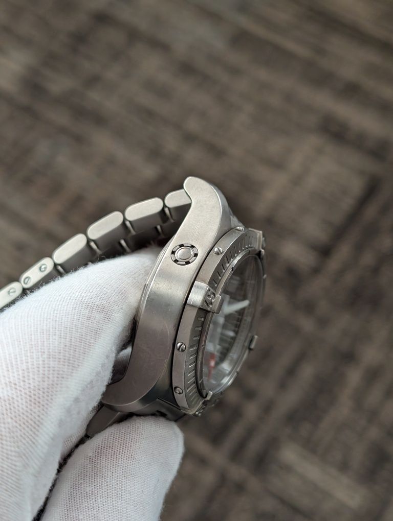 BREITLING Avenger Seawolf E17370 Titanium 3000m. / Grey Dial