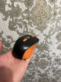 Продам беспроводную мышь компьютерную