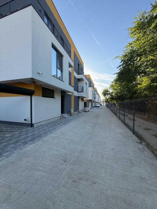 Casa finalizata - 4 camere 4 bai - Titan Gura Fagetului - Pallady