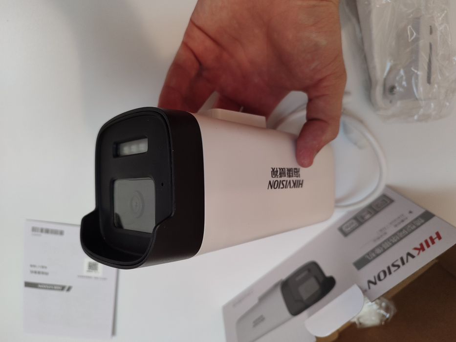 IP POE камера видеонаблюдения Hikvision 4mp
