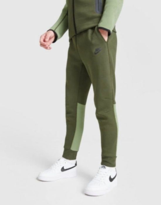 Nike Tech fleece детски комплект