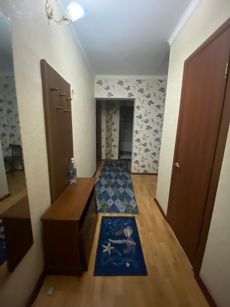 Сдам чистую 2 комнатную квартиру