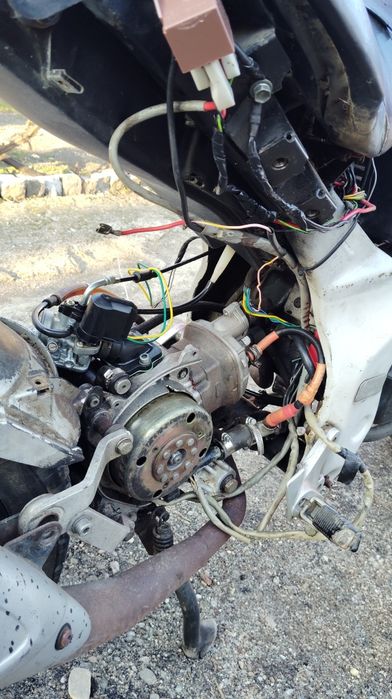 Vand sau dezmembrez Gilera DNA 50