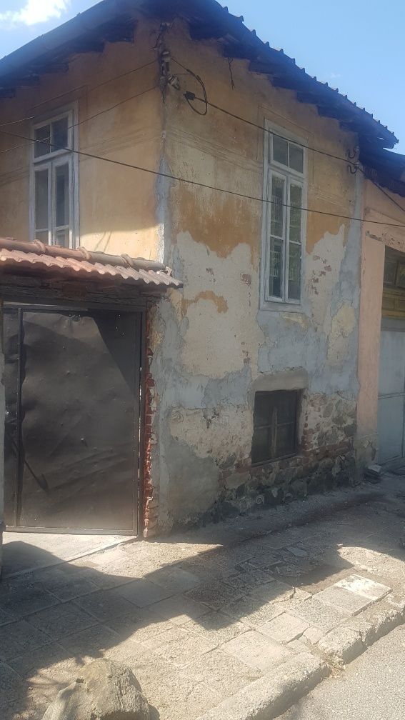 Продава къща в центъра та гр.Дупница