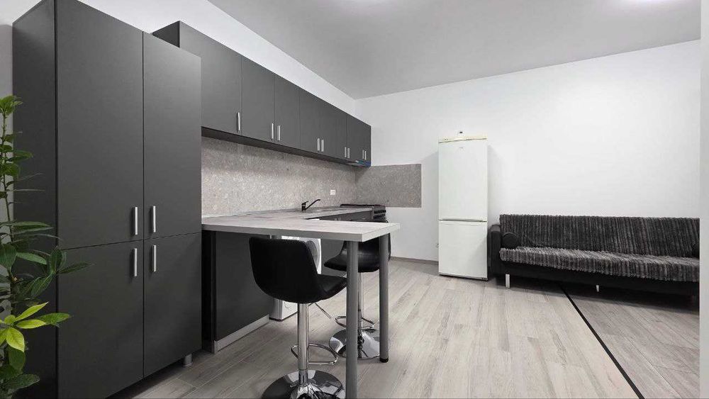 Casa de închiriat! (Tip-Duplex)