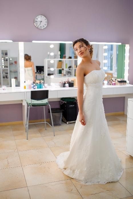 Стильное свадебное платье