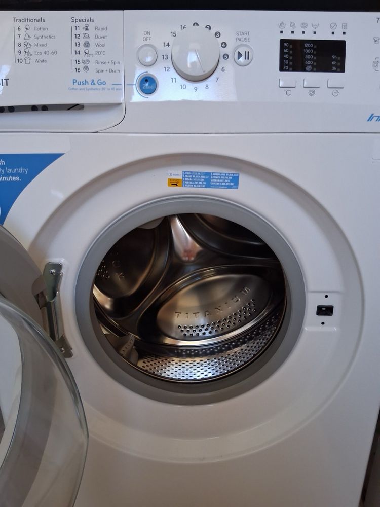 Пералня Indesit Innex/Push&Go