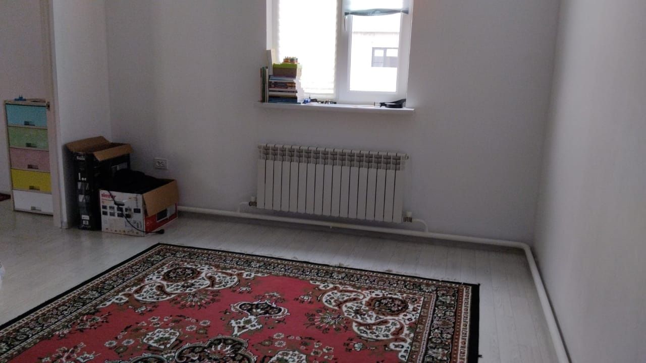 Продается времянка,с нестроенным домом.