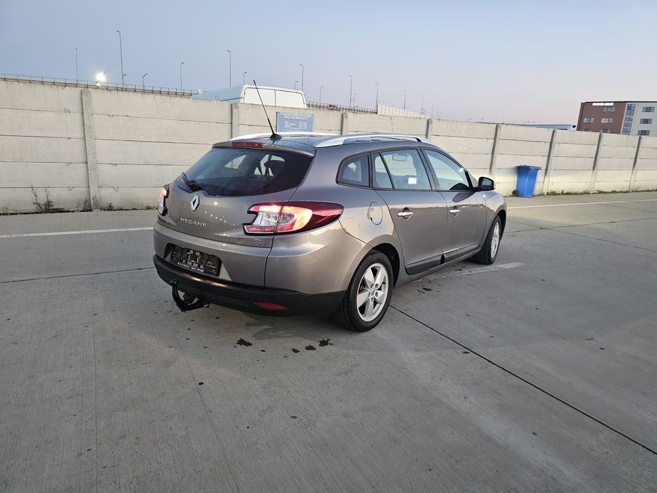 Renault Megane 1.4 benzina cu turbo  ! 130 cp !