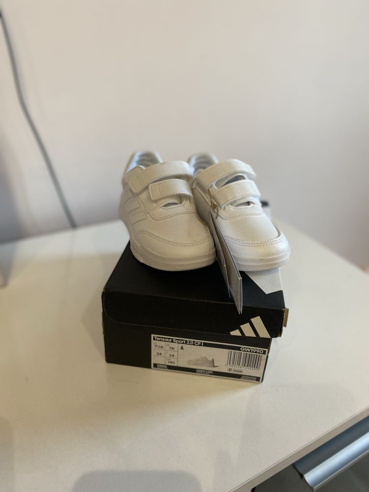 Нови детски кецове Adidas