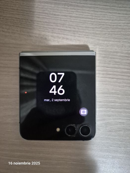 Samsung Galaxy Z Flip5