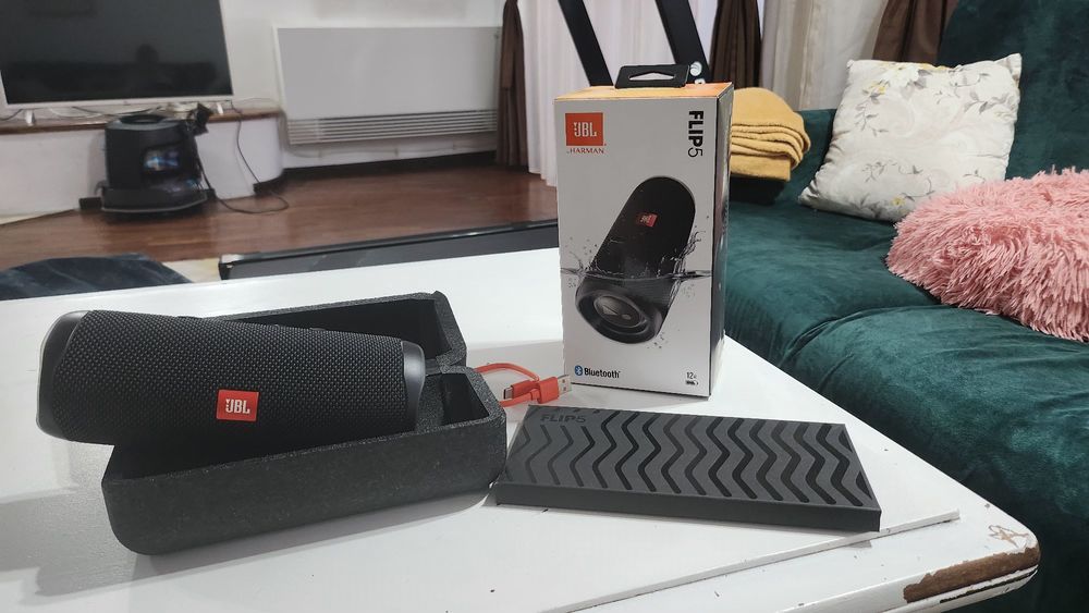 JBL Flip 5 като нова