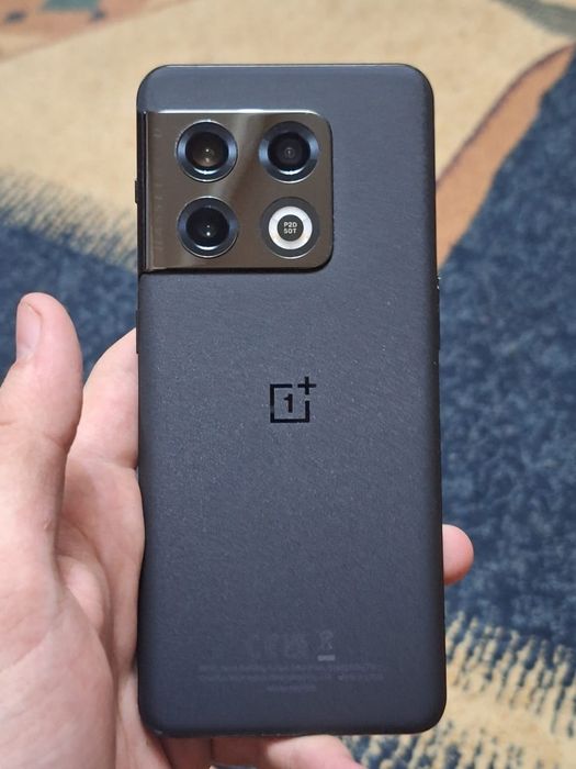 One plus 10 pro 12/256