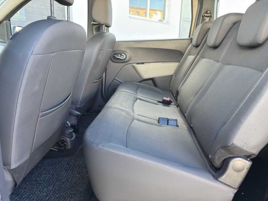 Dacia lodgy 1.2 tce laureate  / rate