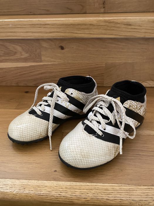 Футболни обувки/бутонки Adidas