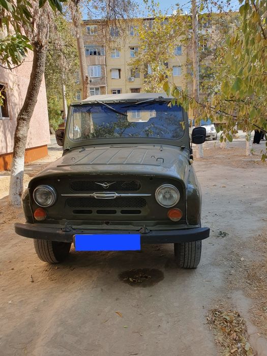 Uaz 1985 yil sotiladi