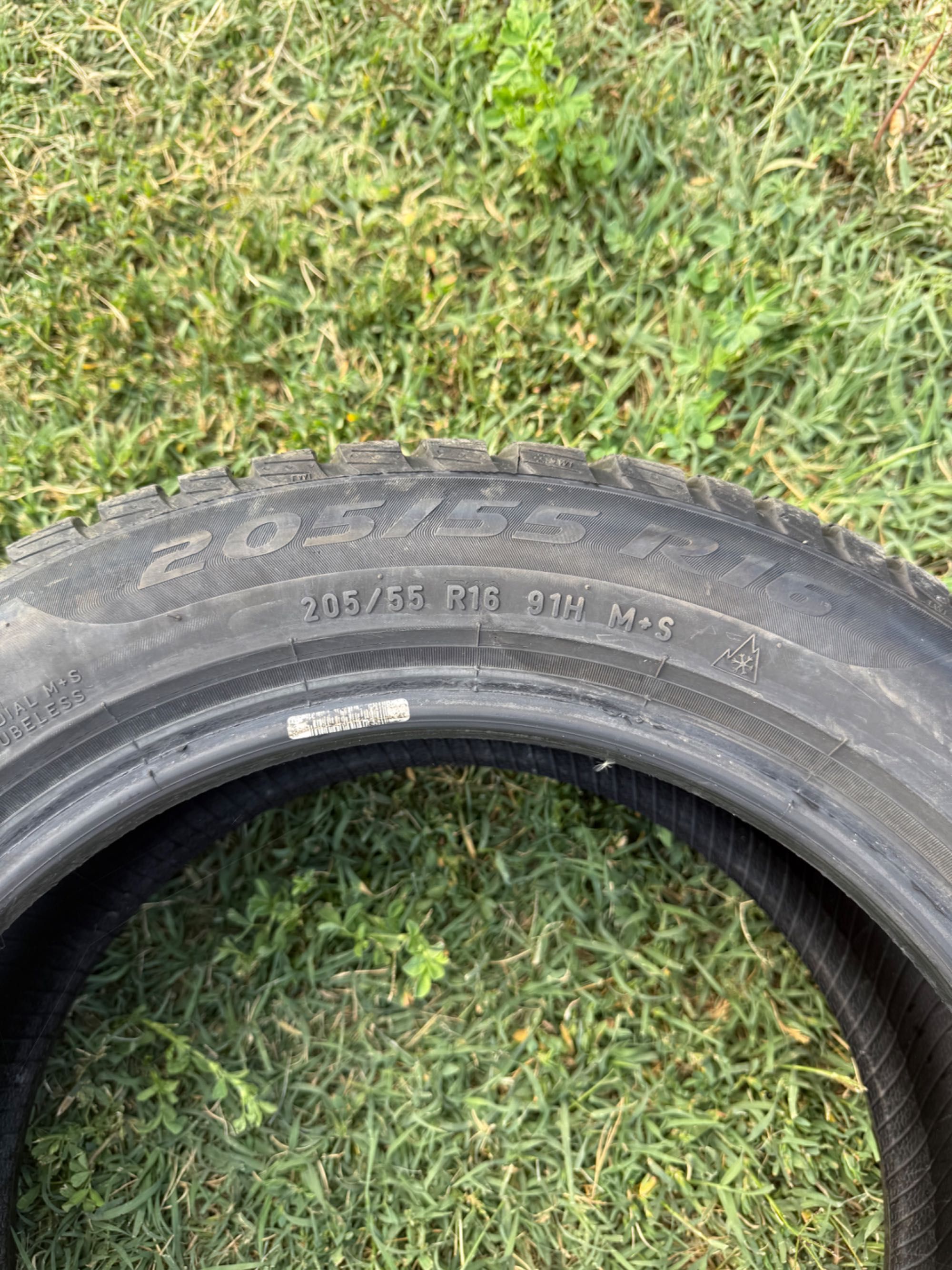 Зимни гуми Pirelli 205/55/16 runflat